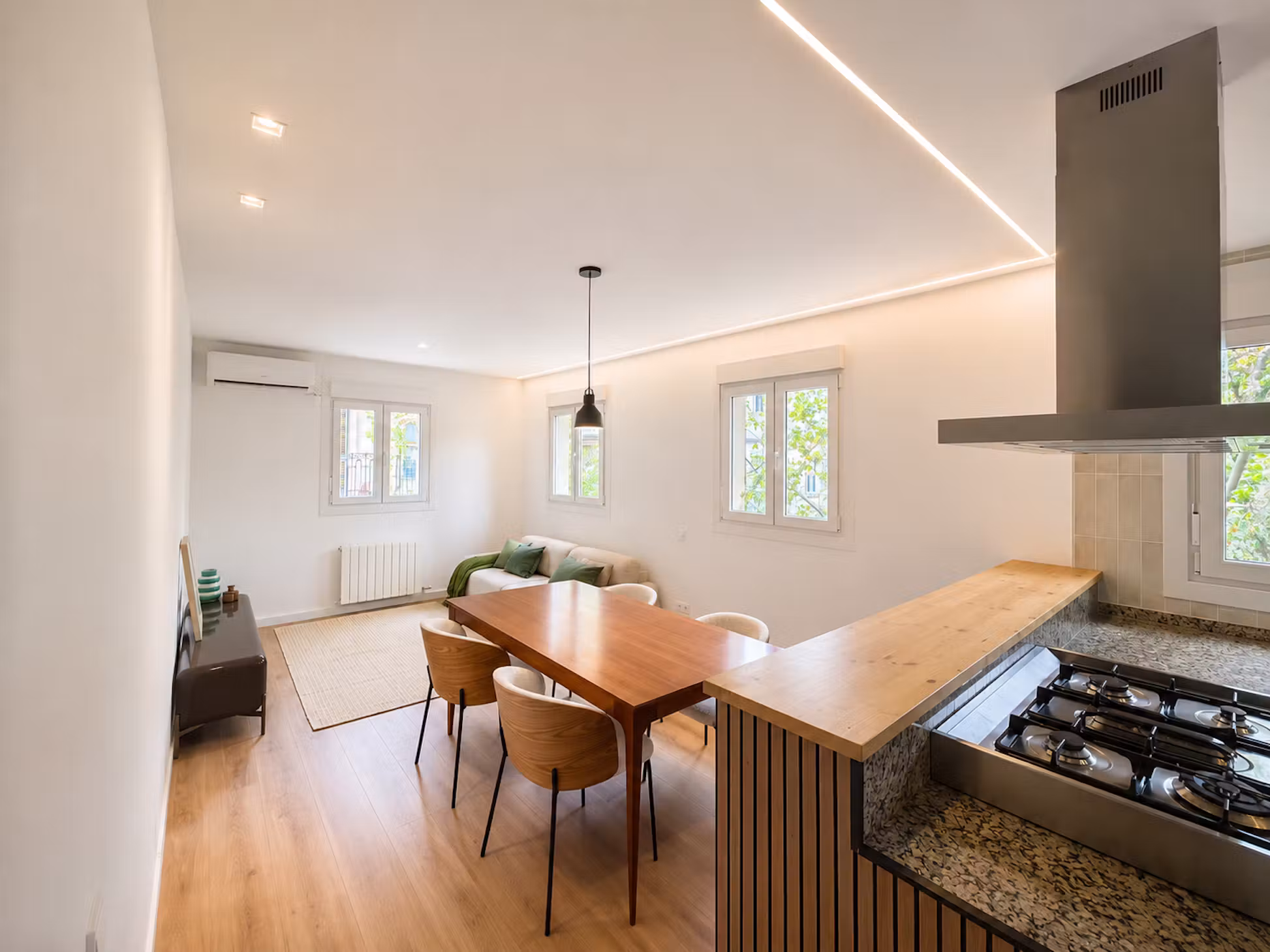 Elegante apartamento renovado con cocina abierta en Punta Carretas