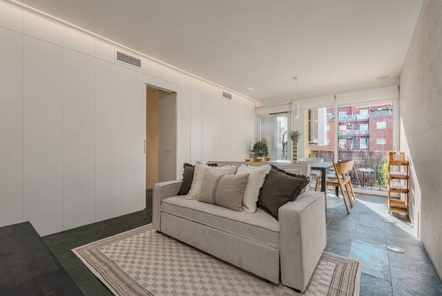 Living moderno y luminoso