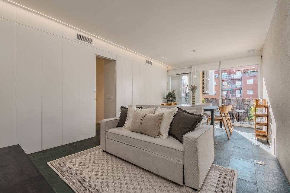 Living moderno y luminoso