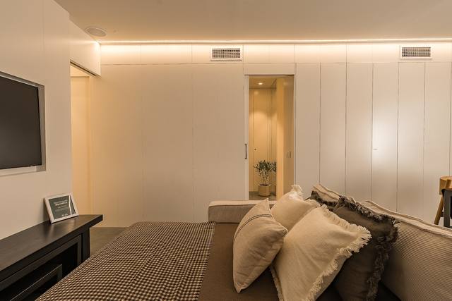 Piso de dos dormitorios con balcón en el Eixample