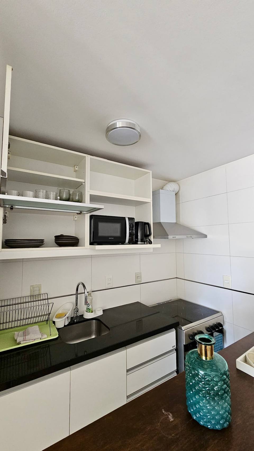 Cozinha completa e moderna