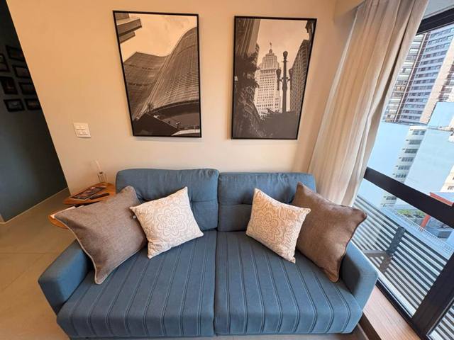 Sunny, stylish apartment across from Allianz Parque