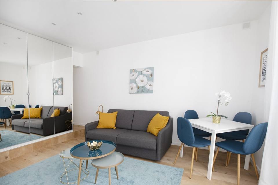 Elegant Montparnasse Retreat near Saint Germain