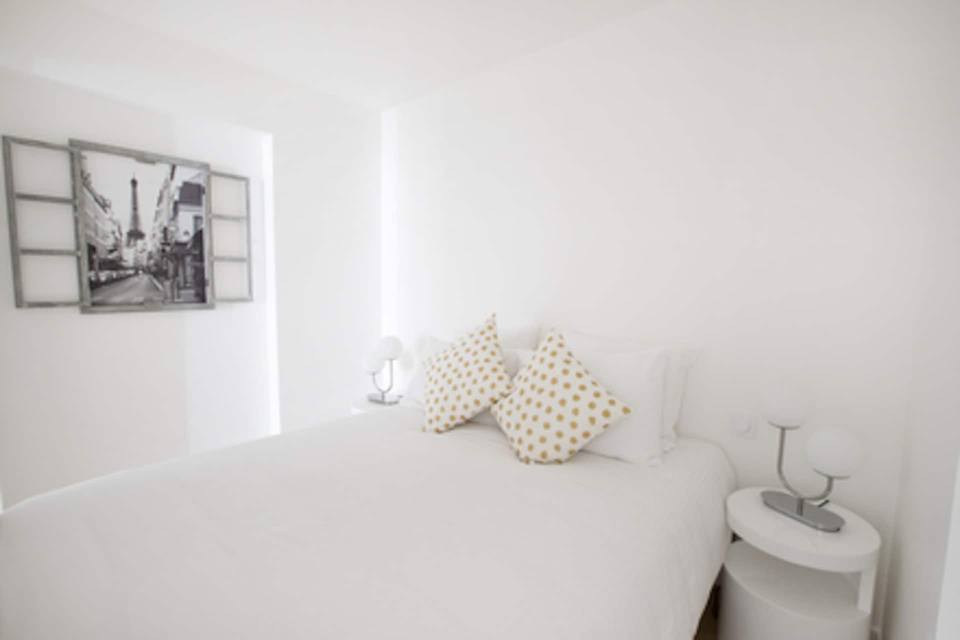 Master bedroom with 150cm double bed