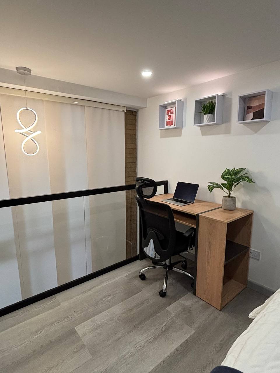 Ideal desk for remote work