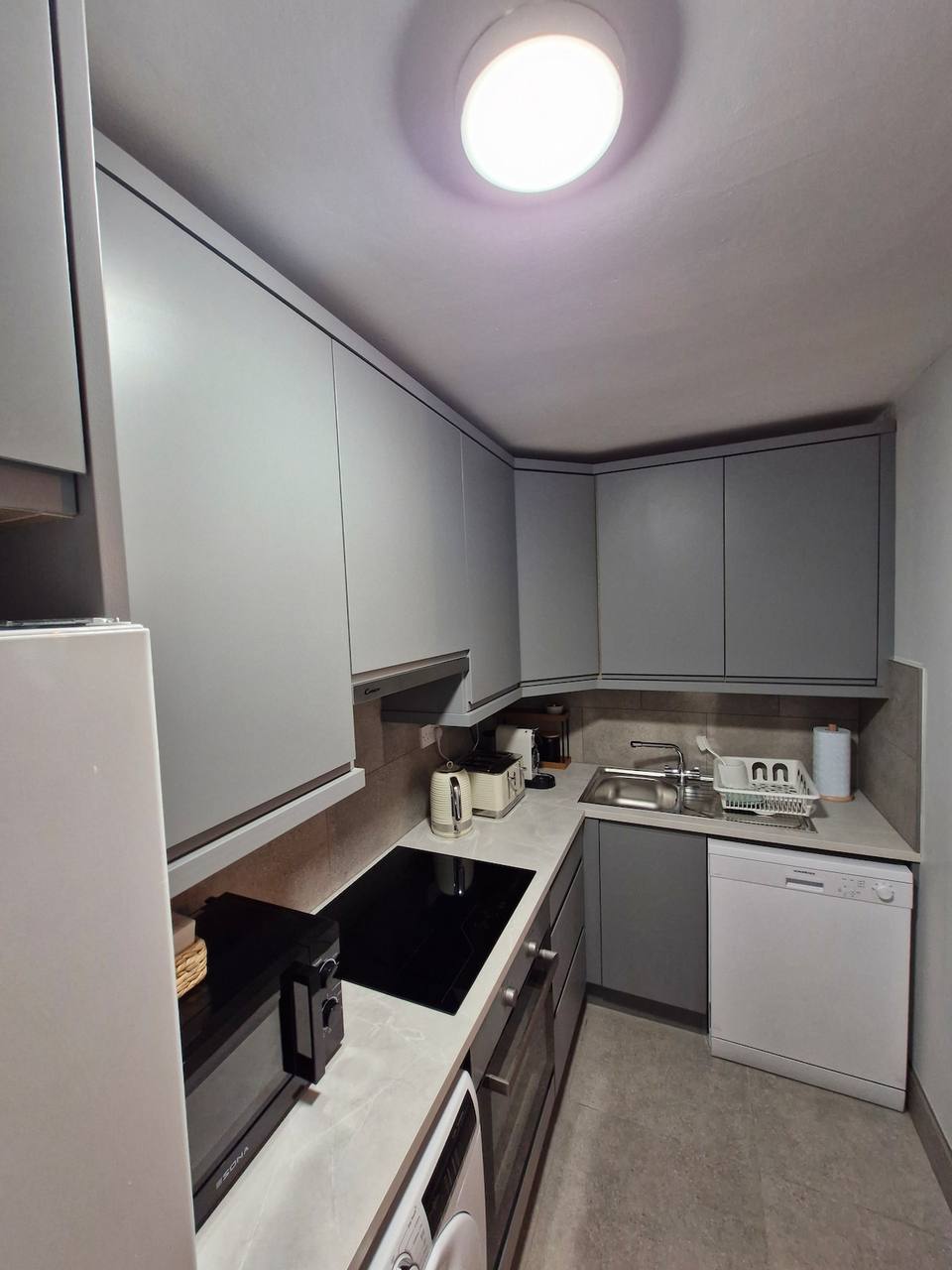 Modern and equipped kitchen
