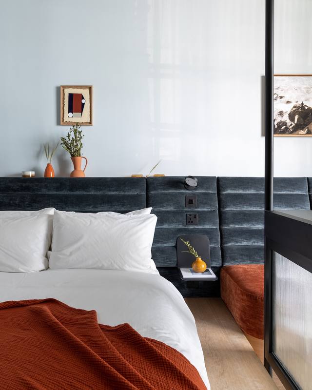 Master bedroom with contemporary design