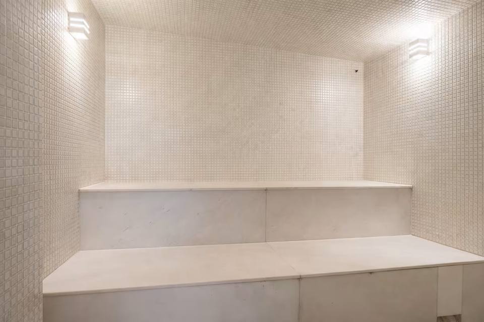 Moderno apartamento en Ipanema con piscina y sauna