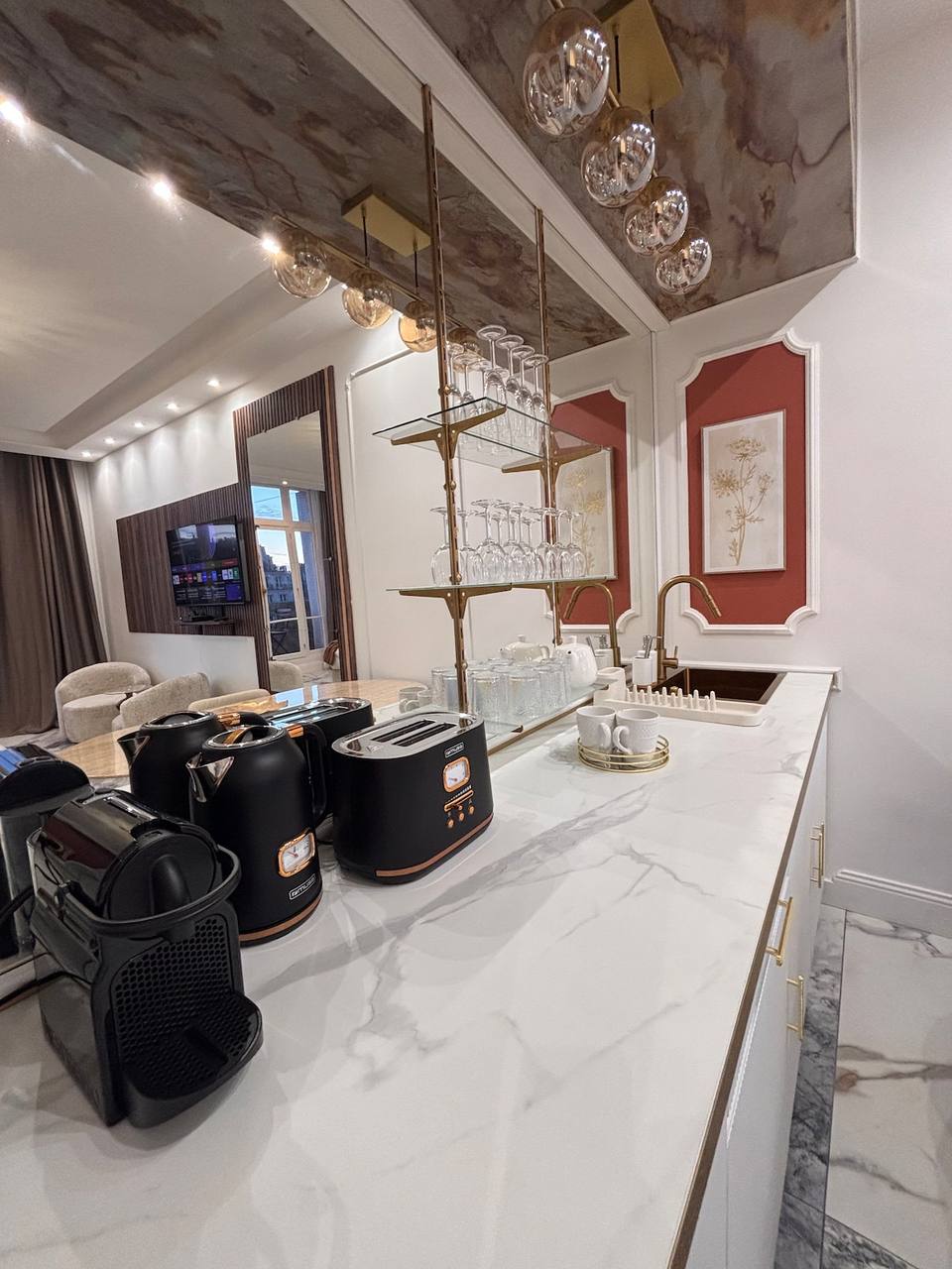 Luxury Eiffel Tower View Suite on Champs-Élysées