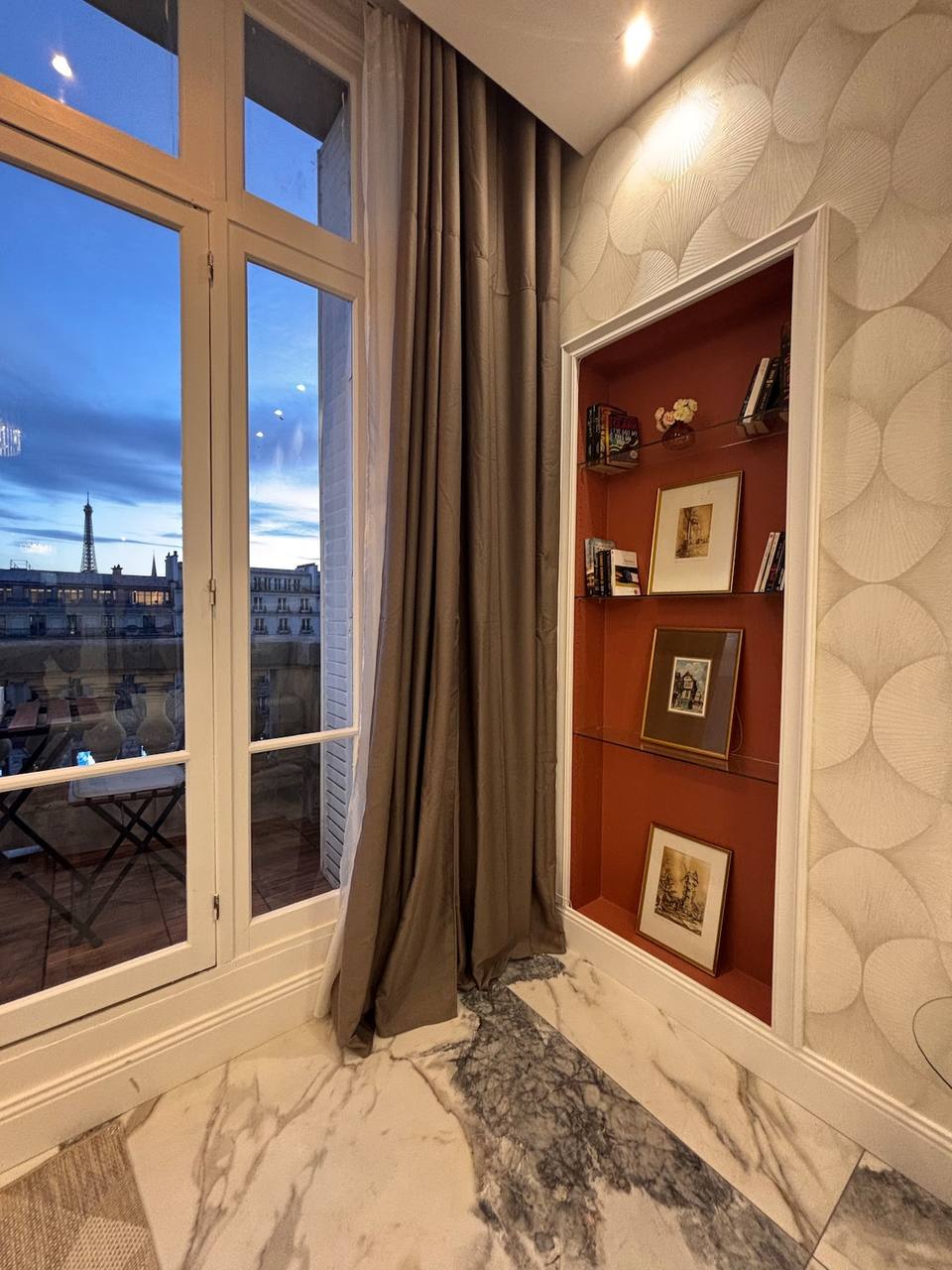 Luxury Eiffel Tower View Suite on Champs-Élysées