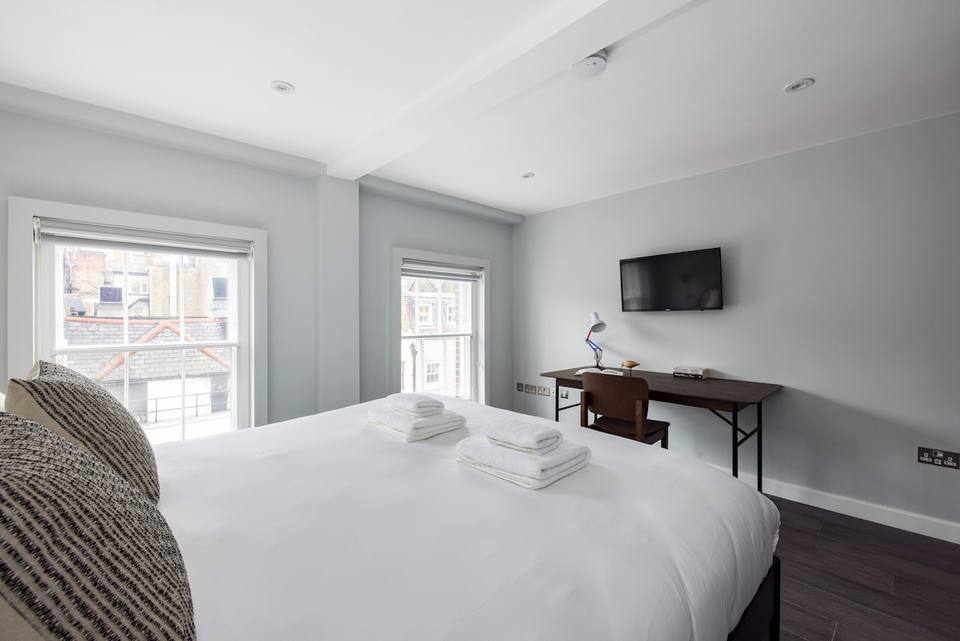 Modern Designer Duplex in the Heart of London