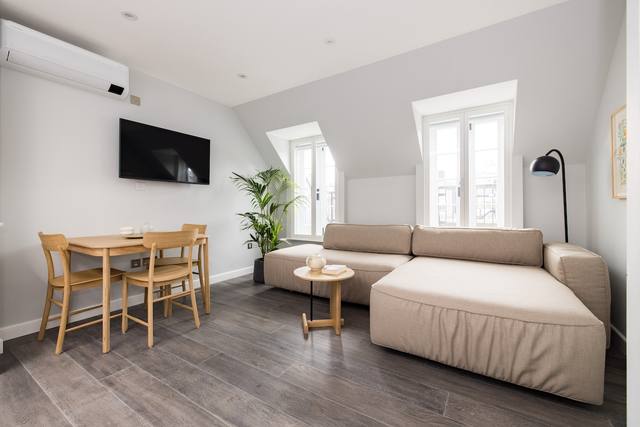 Modern Designer Duplex in the Heart of London