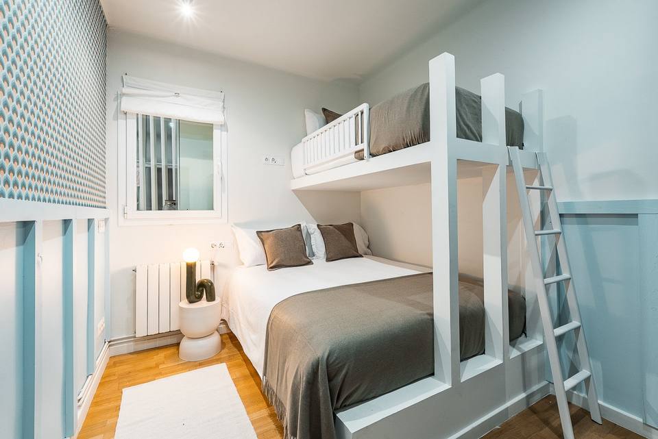 Apartamento de Três Quartos com Varanda em Horta-Guinardó