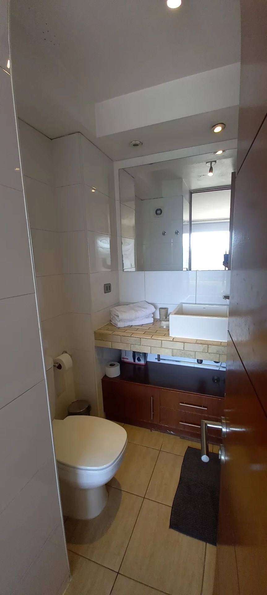 Casa de banho completa com móvel de lavatório